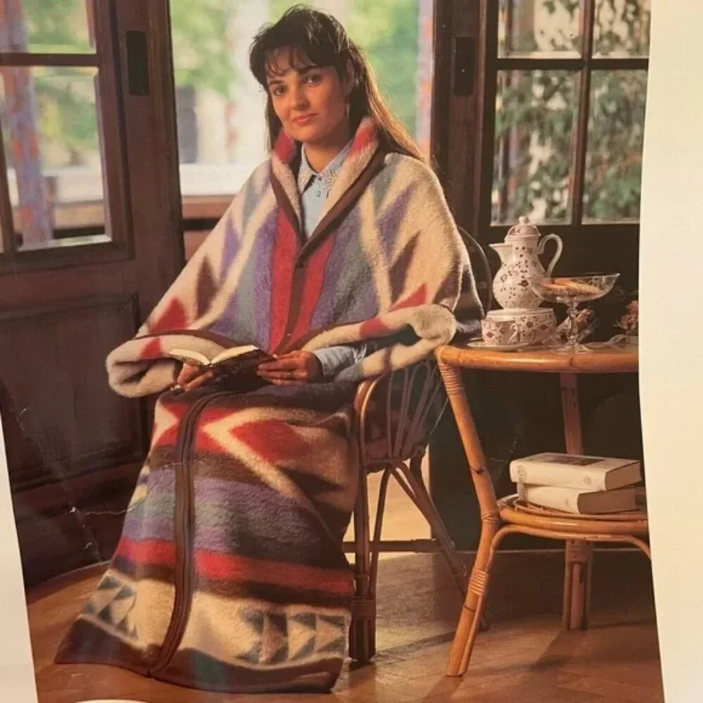 Vtg Biederlack Cuddle Wrap Stadium Camping Blanket Snap Zip Aztec Southwest USA